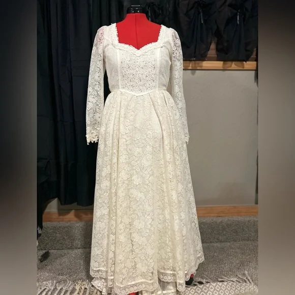 1970s Vintage Gunne Sax Wedding Dress Romantic Renaissance Bridal Collection - Picture 9 of 9